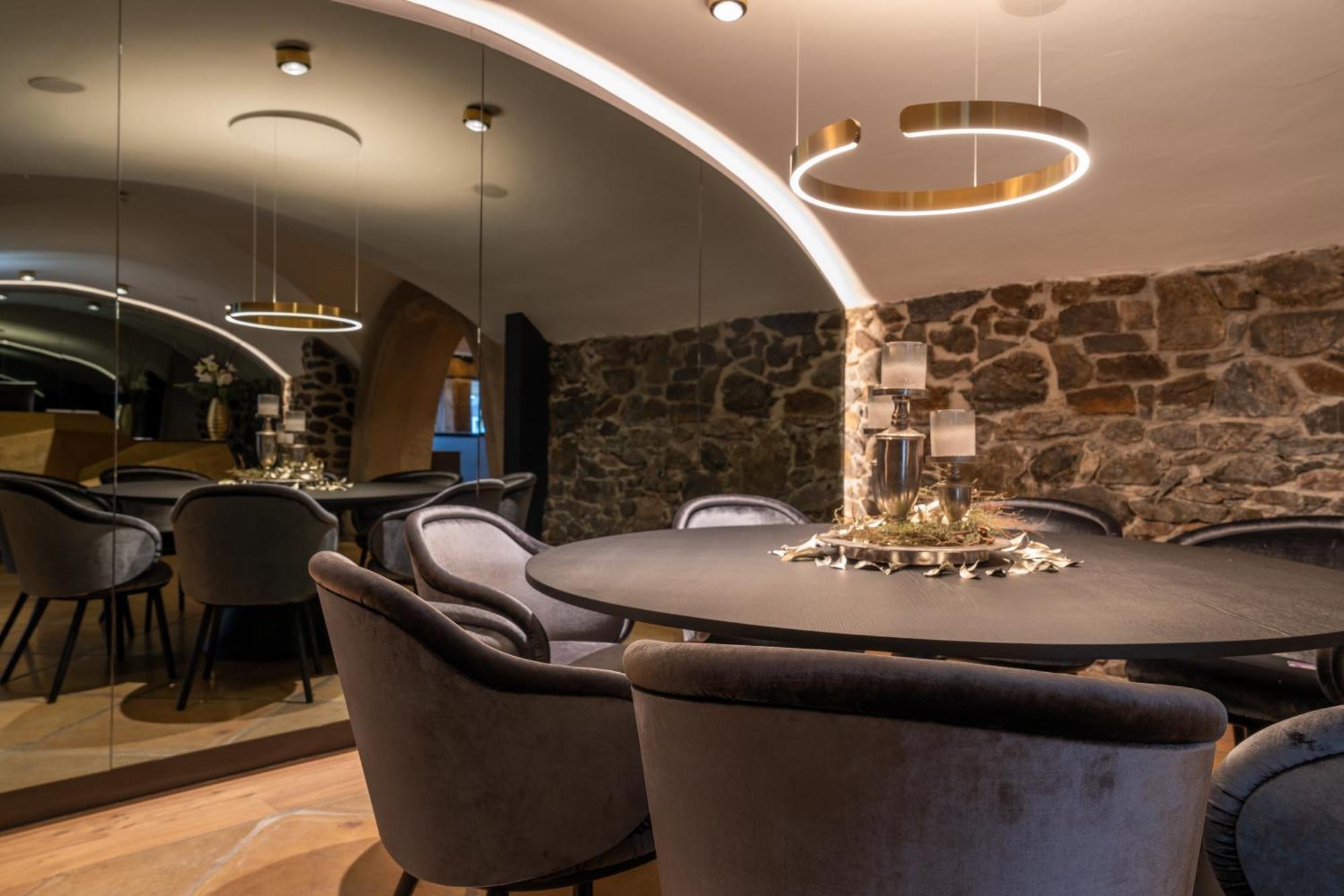 Hotel Krallerhof Леоганг Экстерьер фото